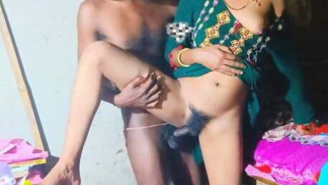 Sexy Bhabhi Ko Doggy Style Me Khub Gand Mara Bhabhi Ko maza aaya